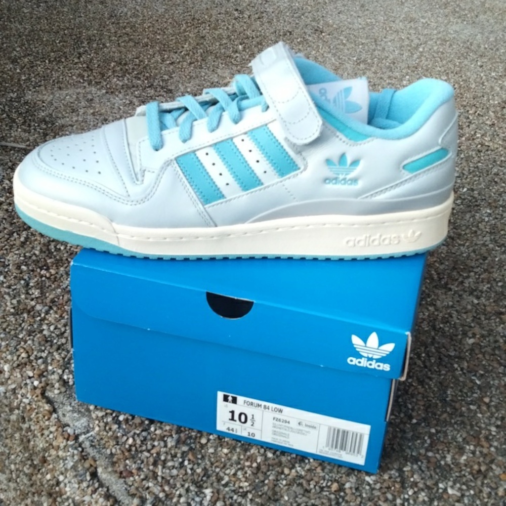 adidas FORUM 84 LOW SHOES
